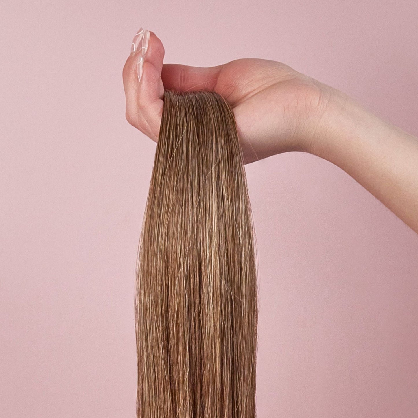 clip in human hair extensions seamless luxe M4/27 in hand