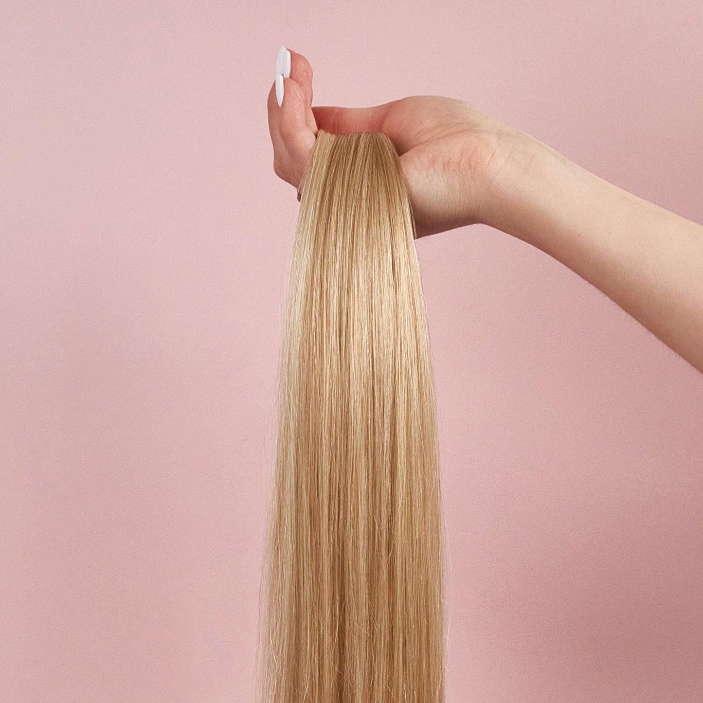 20" Seamless 180g Clip In Hair Extensions #P18/60 & M18/22